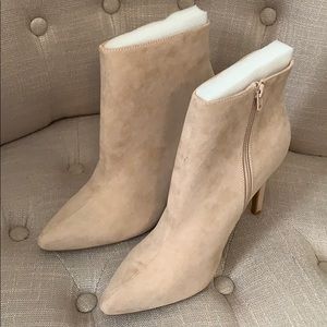 Anne Michelle Pointed Toe Faux Surde Bootie